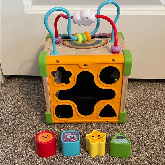 LeapFrog Touch & Learn Wooden Activity Cube - Picture 4 of 9